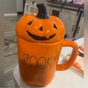 Rae Dunn Pumpkin Top Mug!